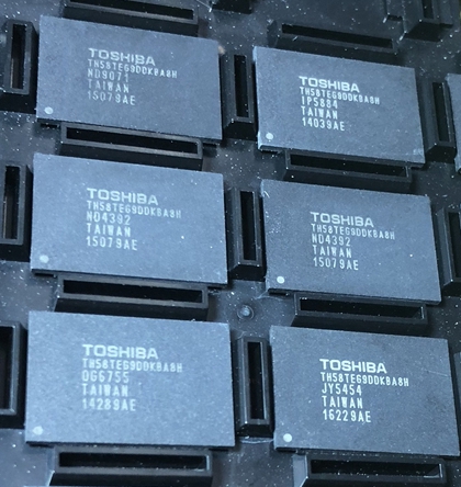 Th58teg9ddkba8h 64gb Zoll 7mm des NAND-Flash-Speicher-Chip-Bga132 des Speicher-2,5