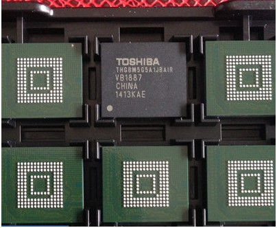 China THGBM5G5A1JBA1R-Flash-Speicher-Chip, BGA-153 4gb NAND-Flash-Speicher-neuer ursprünglicher Speicher usine